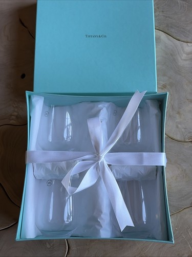 Tiffany set of 4 - &,